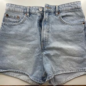 Zara Jean Mom Shorts- Size 8